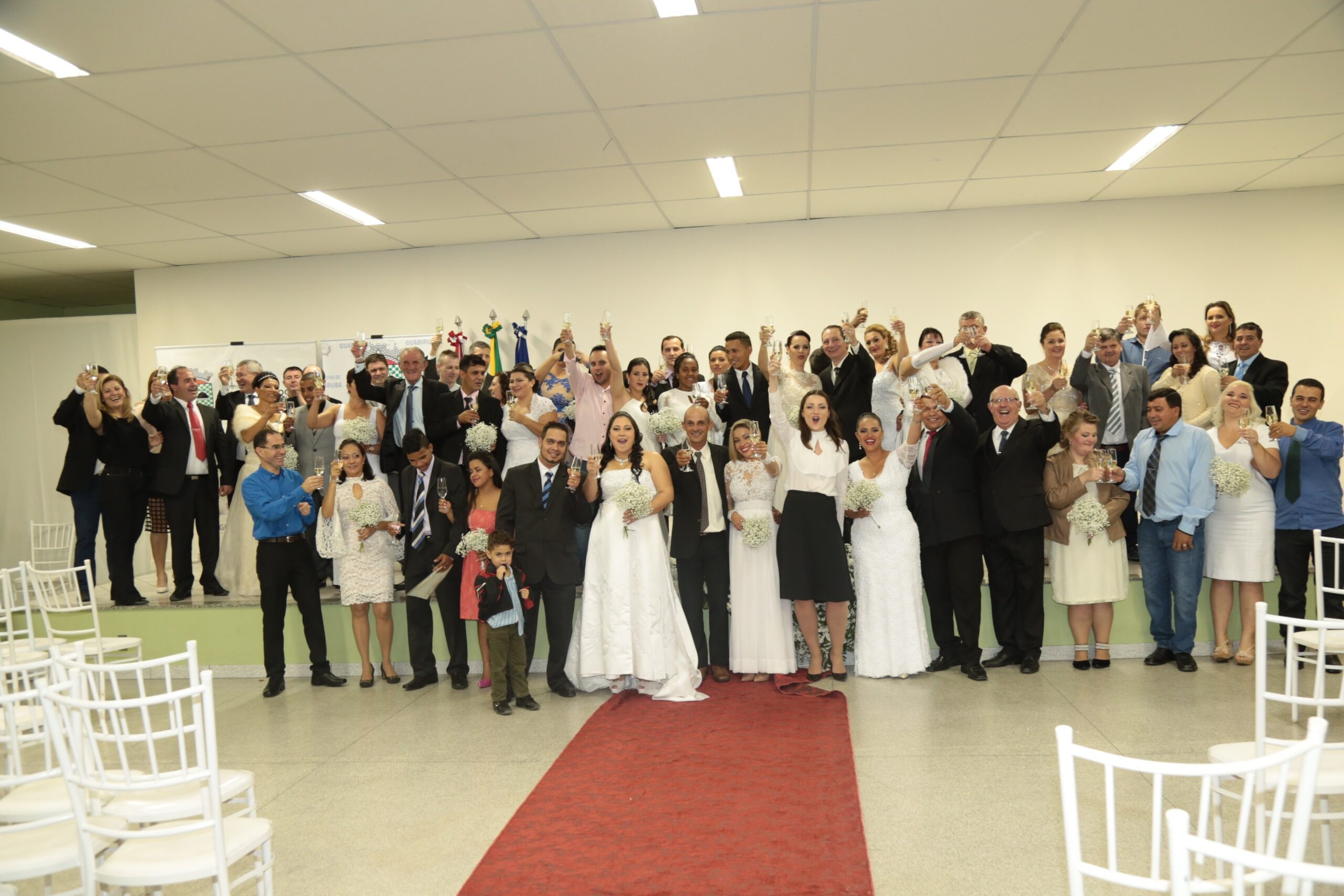 Casais Oficializam Matrim Nio No Casamento Coletivo